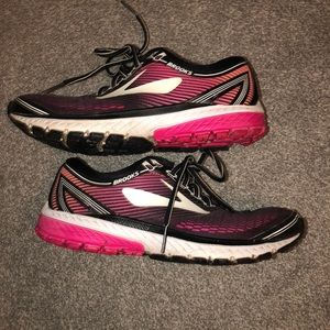 Brooks Ghost 10 Black Pink Comfort Running Shoes